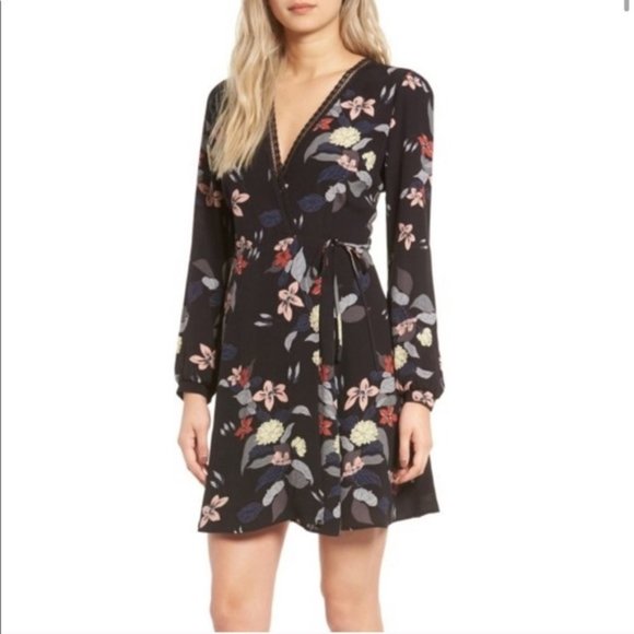 ASTR The Label Floral Print Wrap Dress (S) - Picture 8 of 8